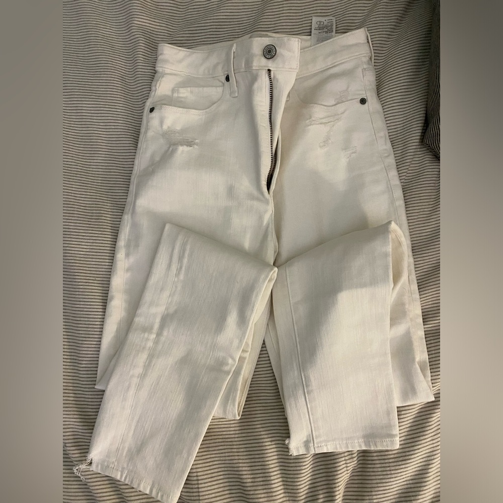 Abercrombie white skinny jean